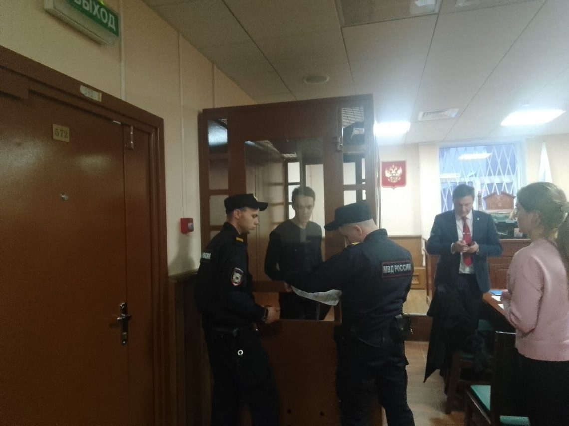 Миронов: оглашение обвинительного заключения и допрос представителя потерпевшего
