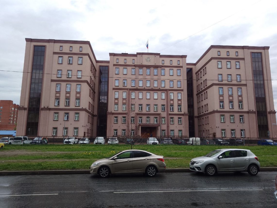 Вымогательство и разбой: полицейских обвиняют в избиении и грабеже